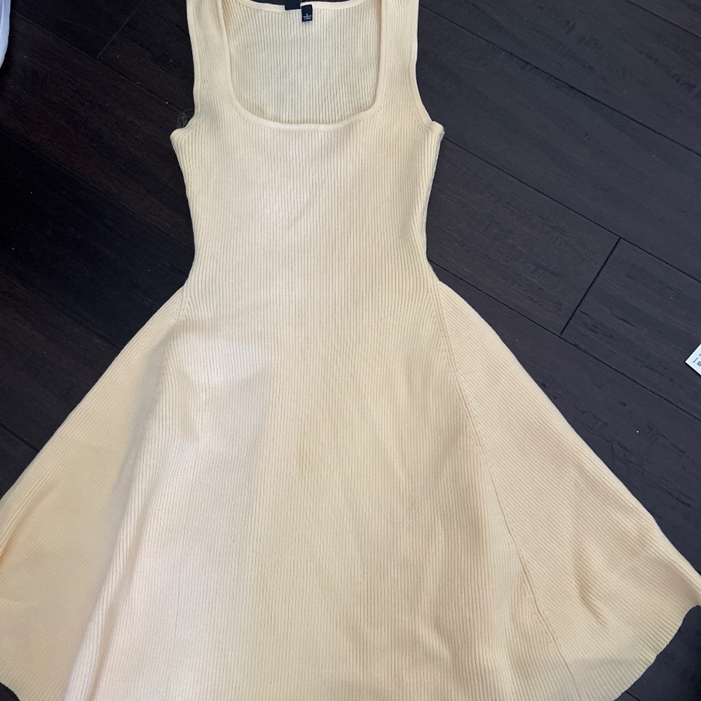 Yellow dress